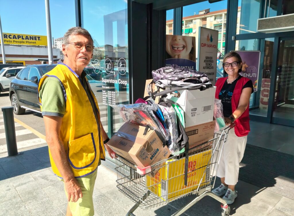 Caritas e Lions insieme per 'Dona la spesa per la scuola': oltre 250 kg di materiale